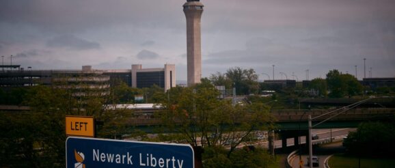 As few as 3 radar controllers monitored airspace for Newark Airport